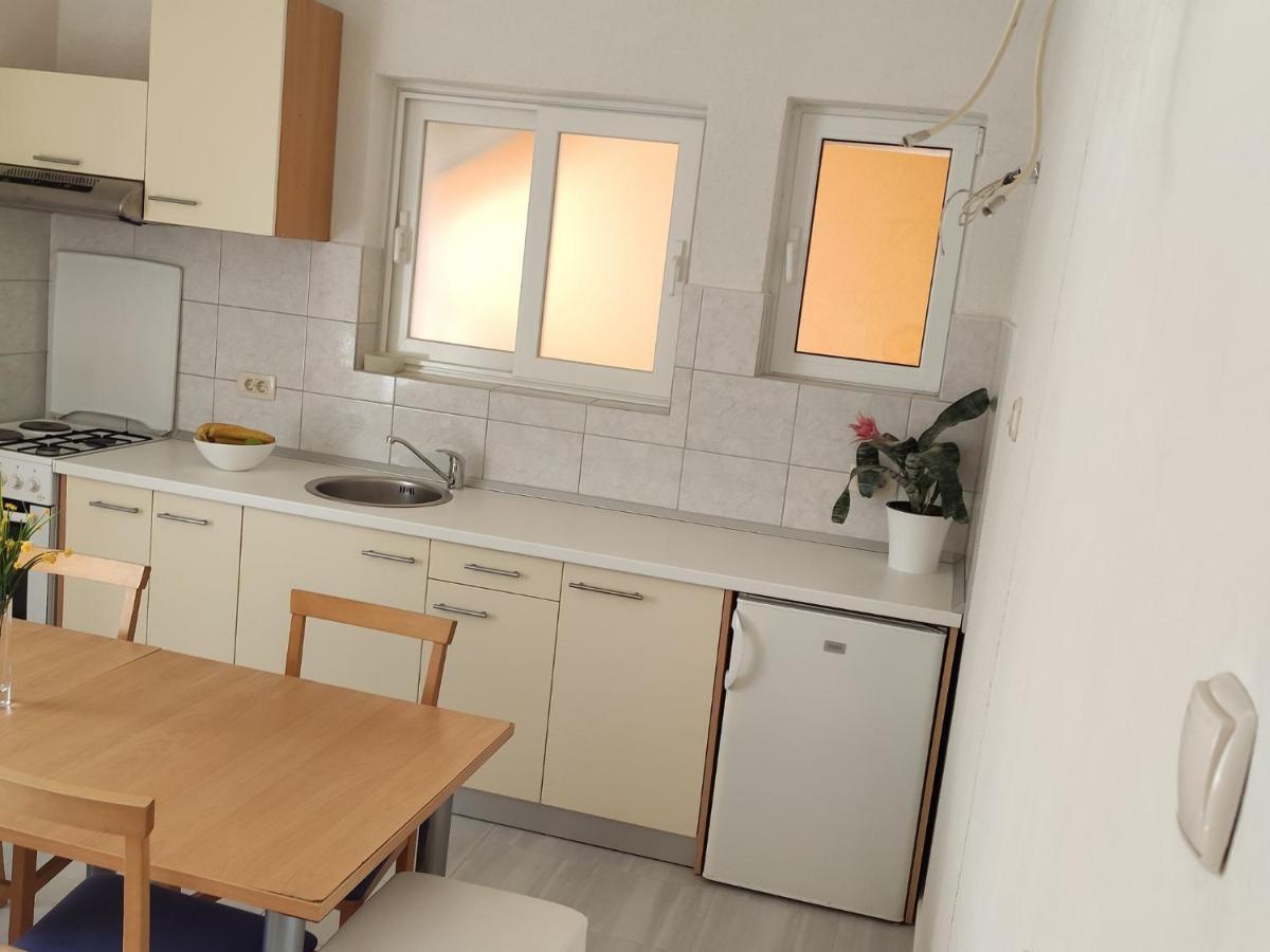 Apartment Iv&An Макарська Екстер'єр фото
