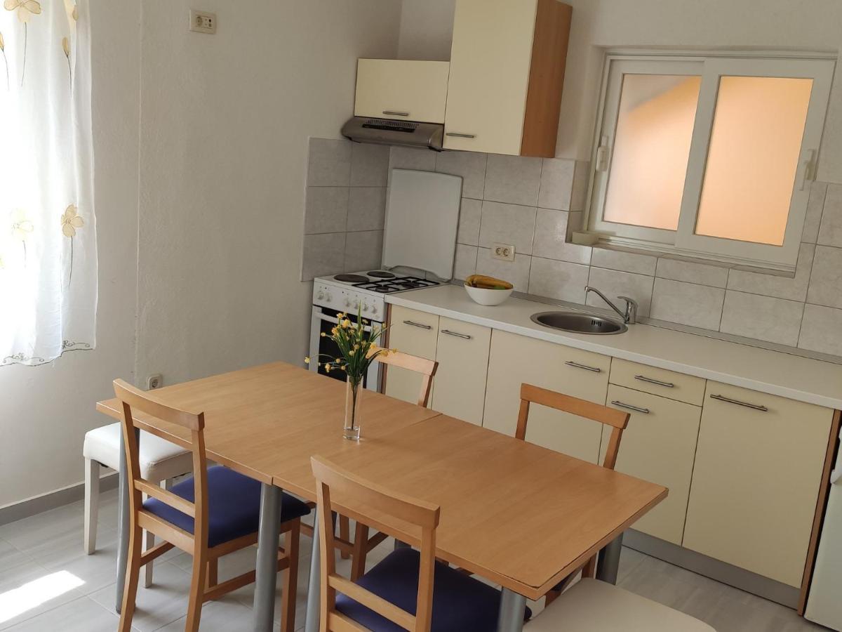 Apartment Iv&An Макарська Екстер'єр фото