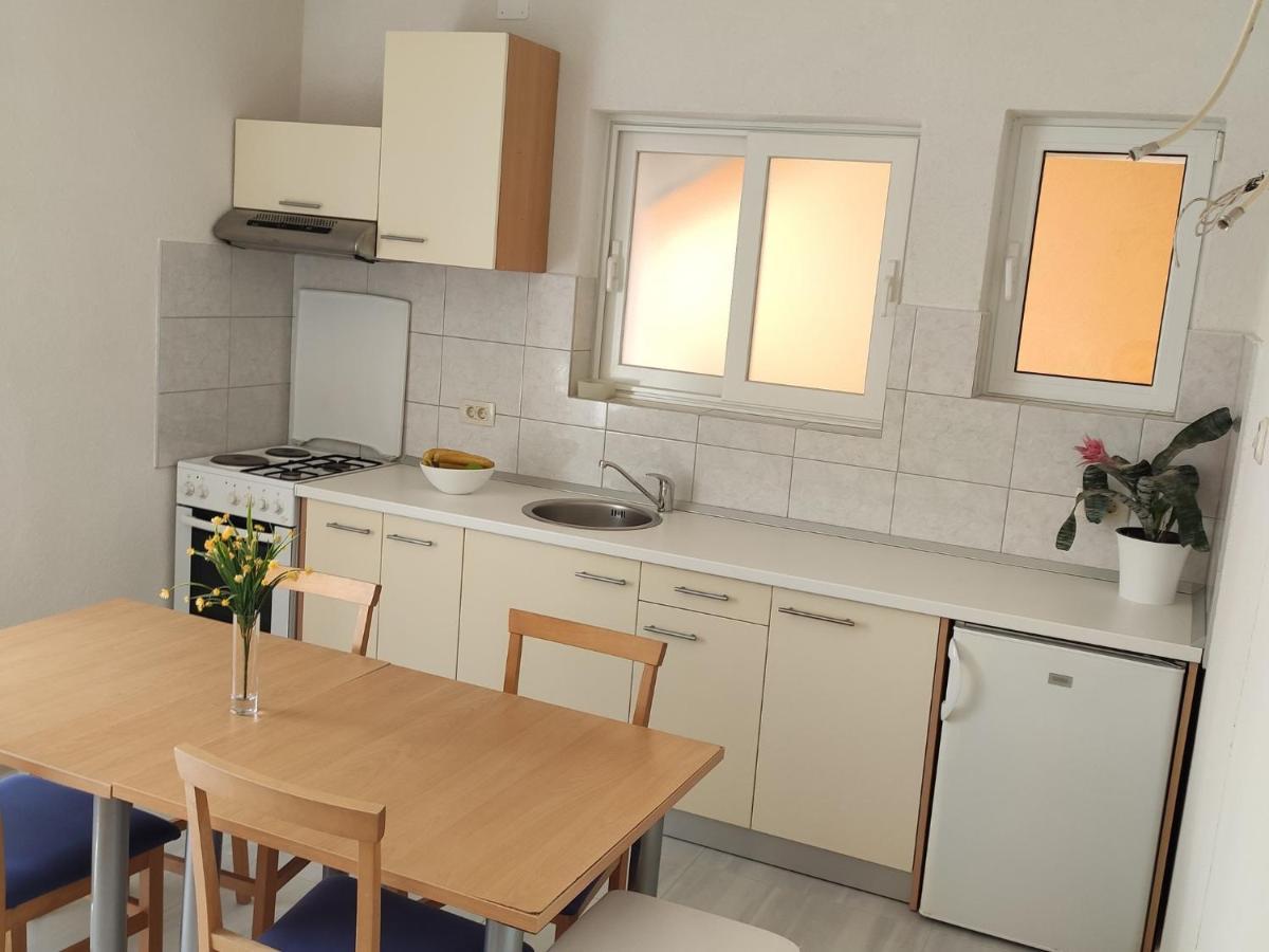 Apartment Iv&An Макарська Екстер'єр фото